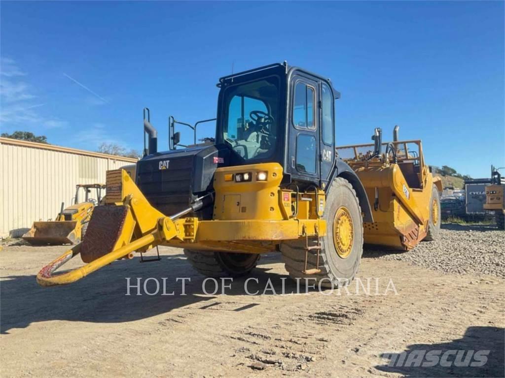 CAT 627K Skrabere