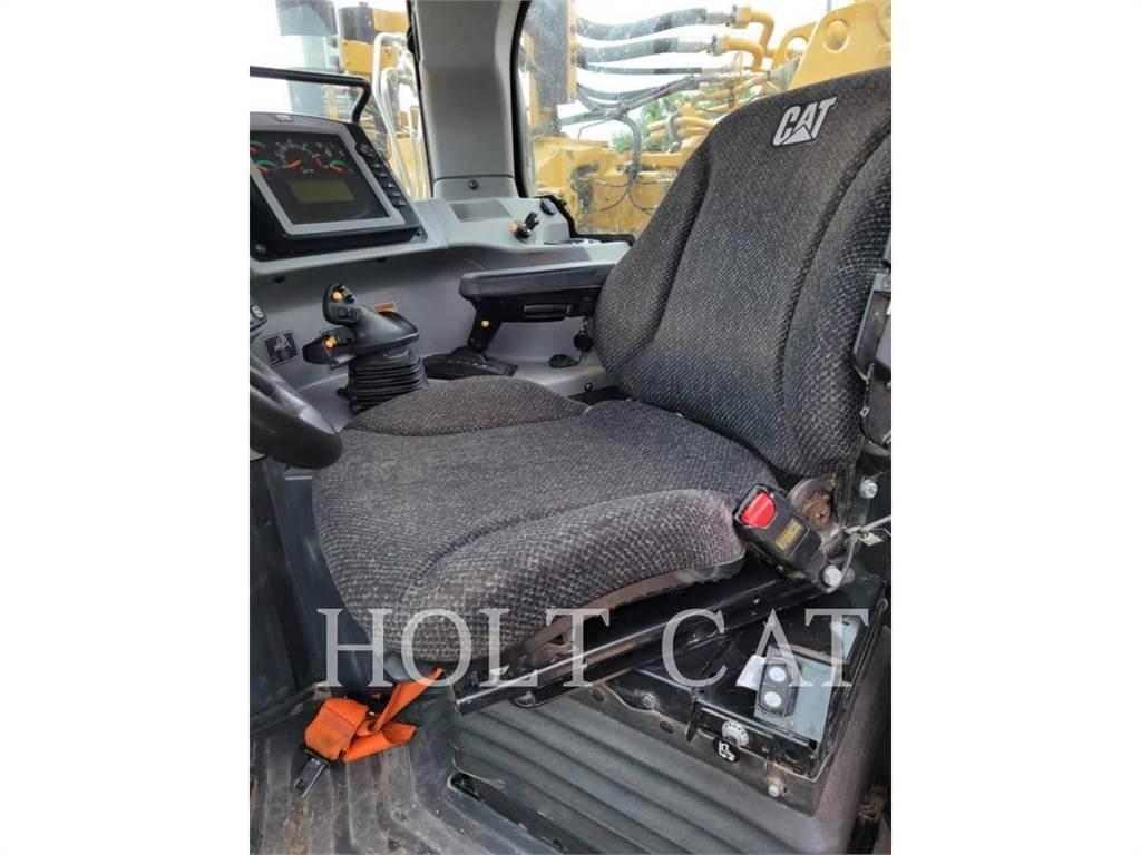 CAT 627K Skrabere