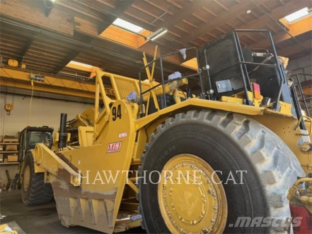 CAT 657 Skrabere