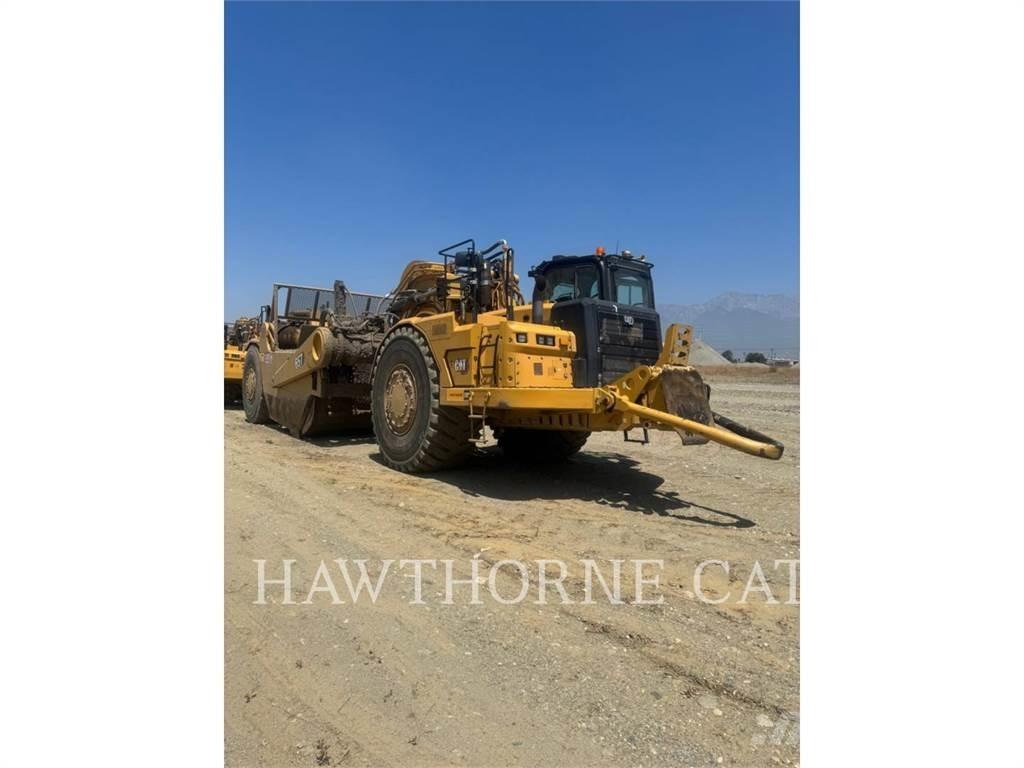 CAT 657 Skrabere
