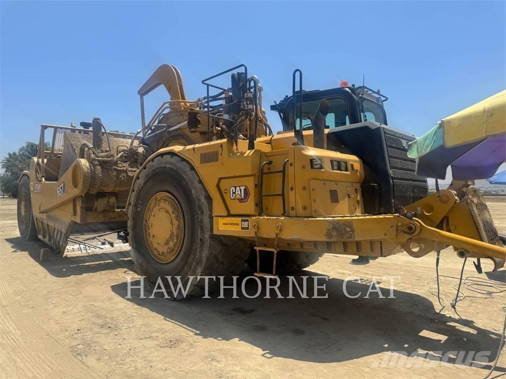 CAT 657 Skrabere