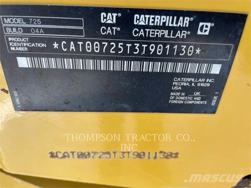 CAT 725 Terrængående lastbiler