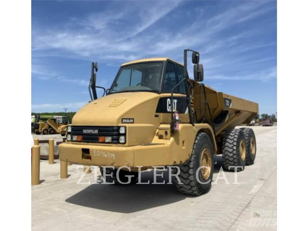 CAT 725 Terrængående lastbiler