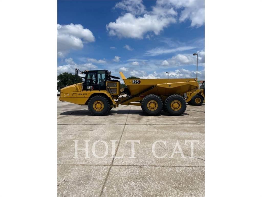 CAT 725 Terrængående lastbiler