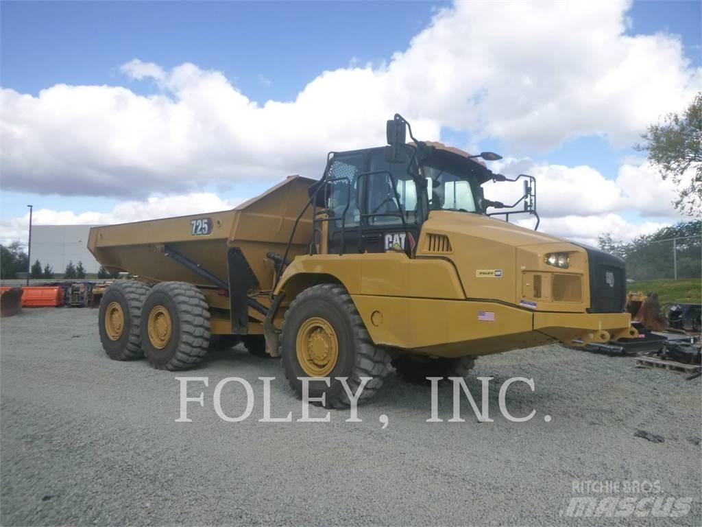 CAT 725-04 Terrængående lastbiler