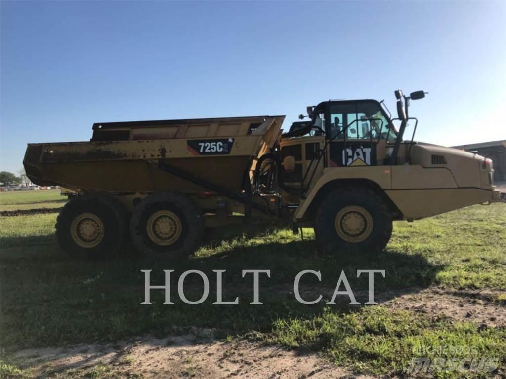CAT 725C Terrængående lastbiler