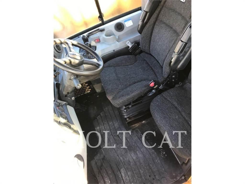 CAT 725C Terrængående lastbiler