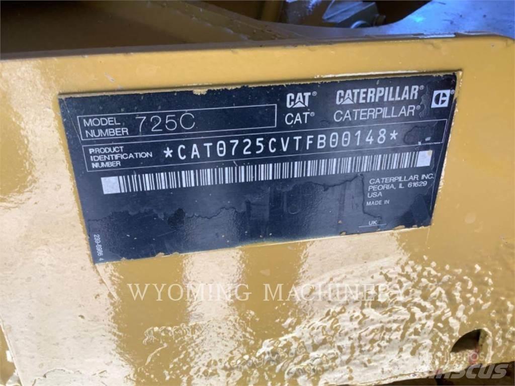 CAT 725C Terrængående lastbiler