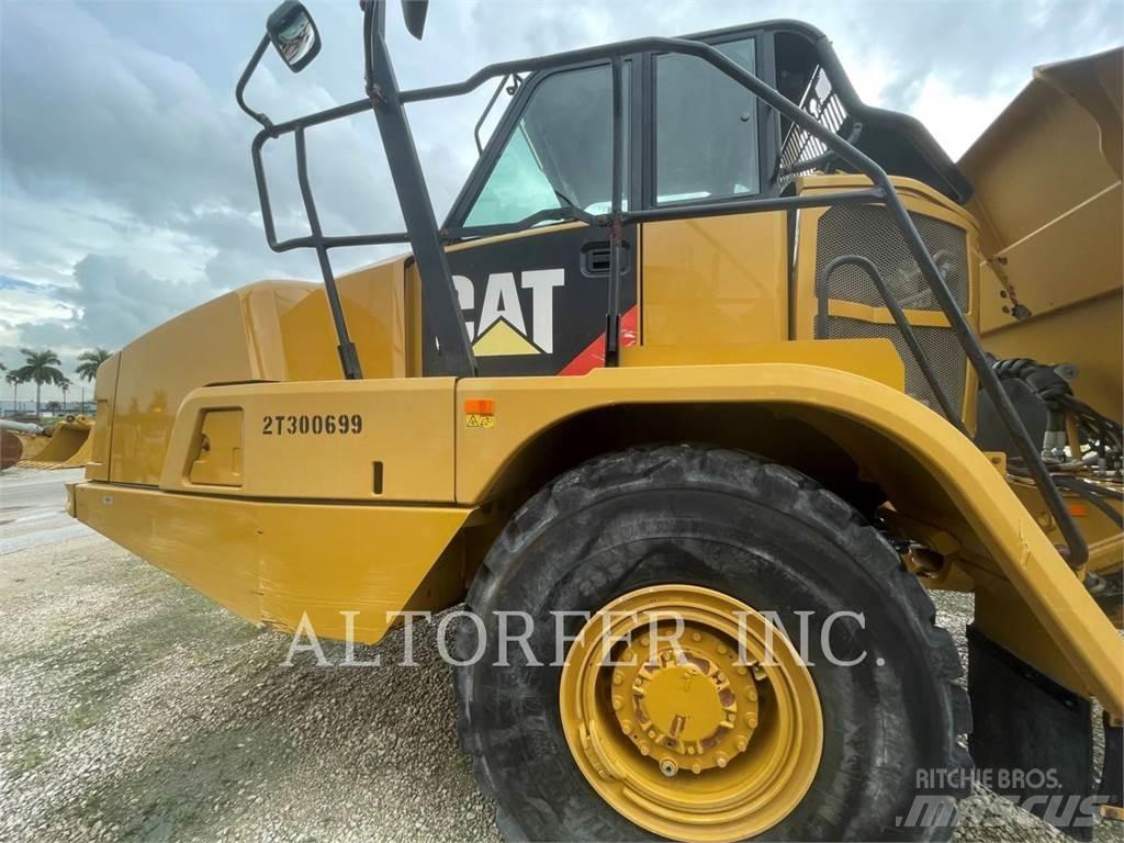 CAT 725C2 Terrængående lastbiler