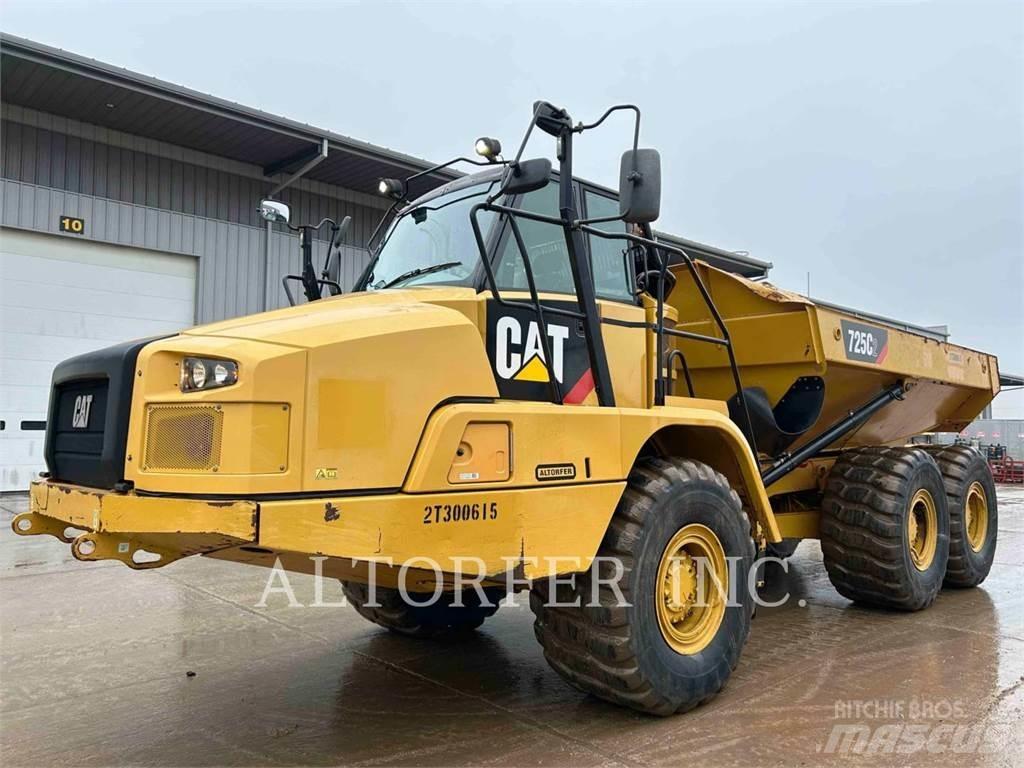 CAT 725C2 Terrængående lastbiler