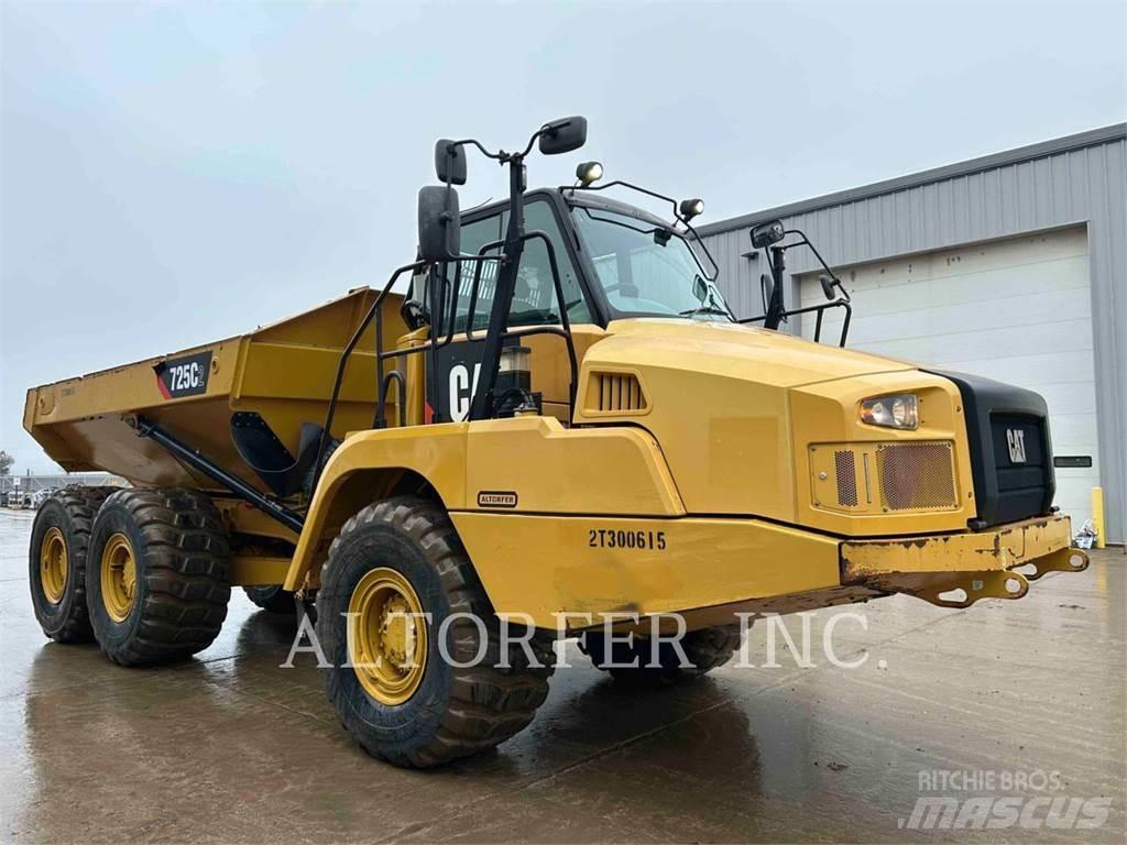 CAT 725C2 Terrængående lastbiler