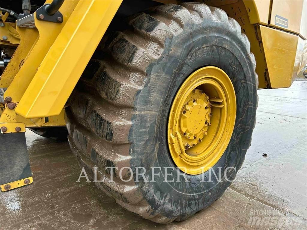 CAT 725C2 Terrængående lastbiler