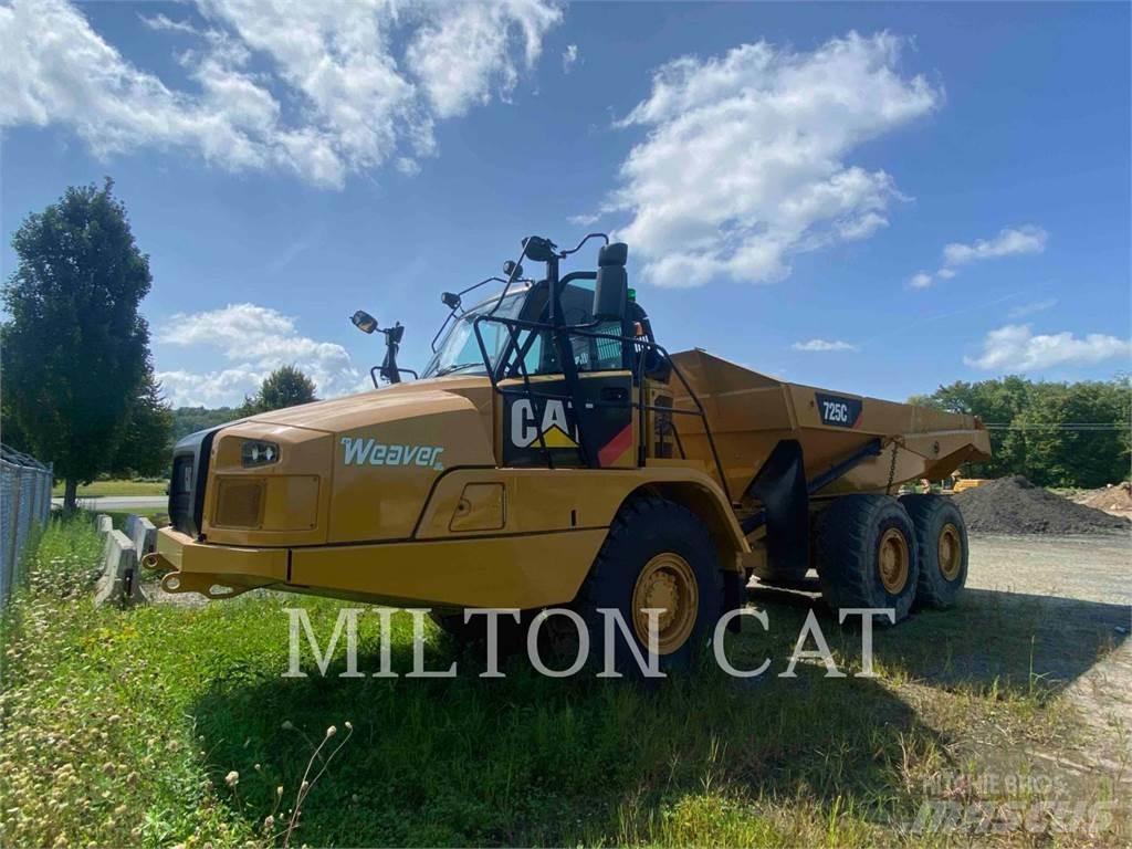 CAT 725C2 Terrængående lastbiler