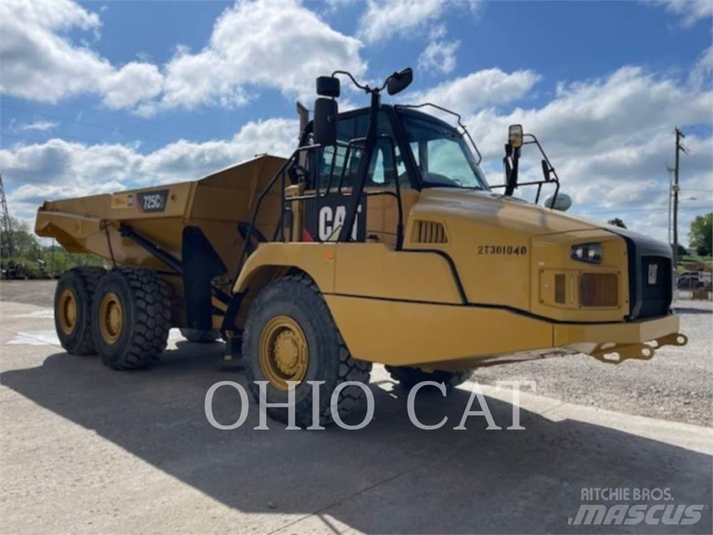 CAT 725C2 Terrængående lastbiler