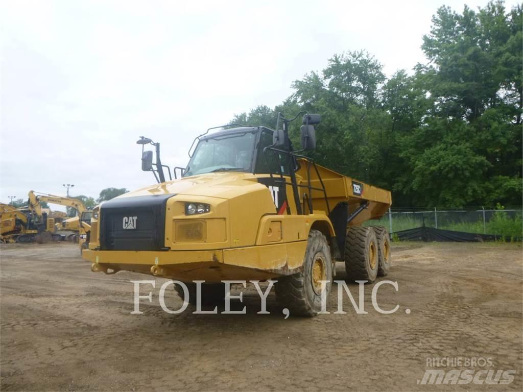 CAT 725C2 Terrængående lastbiler