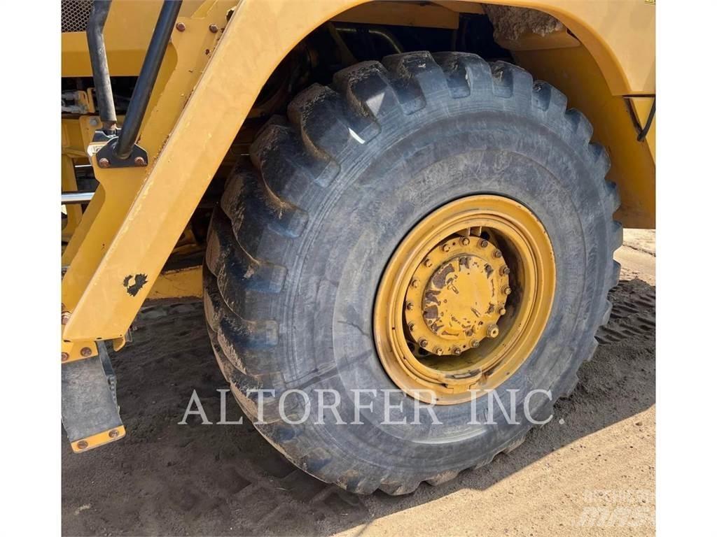 CAT 725C2 Terrængående lastbiler
