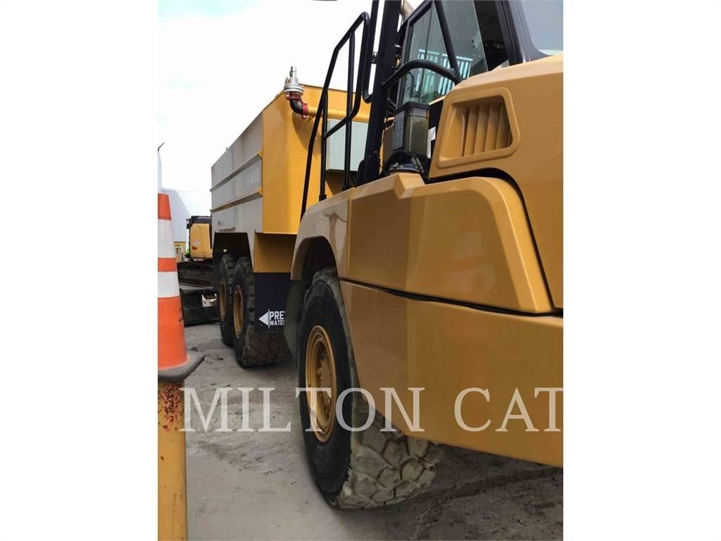 CAT 725C2 Terrængående lastbiler