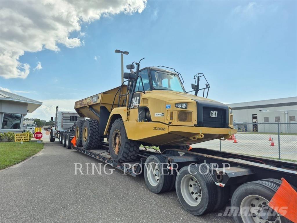 CAT 725C2TG Terrængående lastbiler