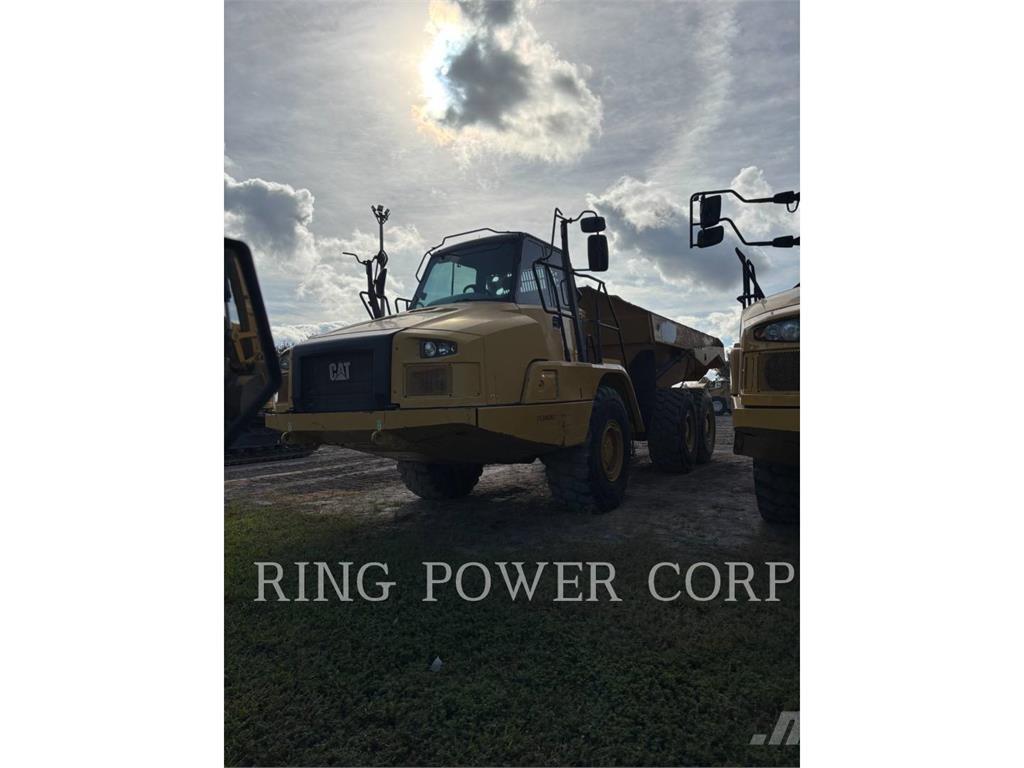 CAT 725C2TG Terrængående lastbiler