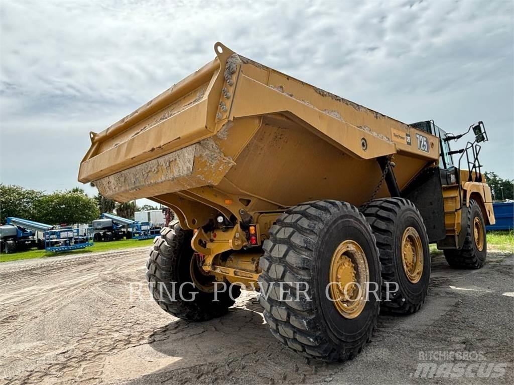 CAT 725TG Terrængående lastbiler