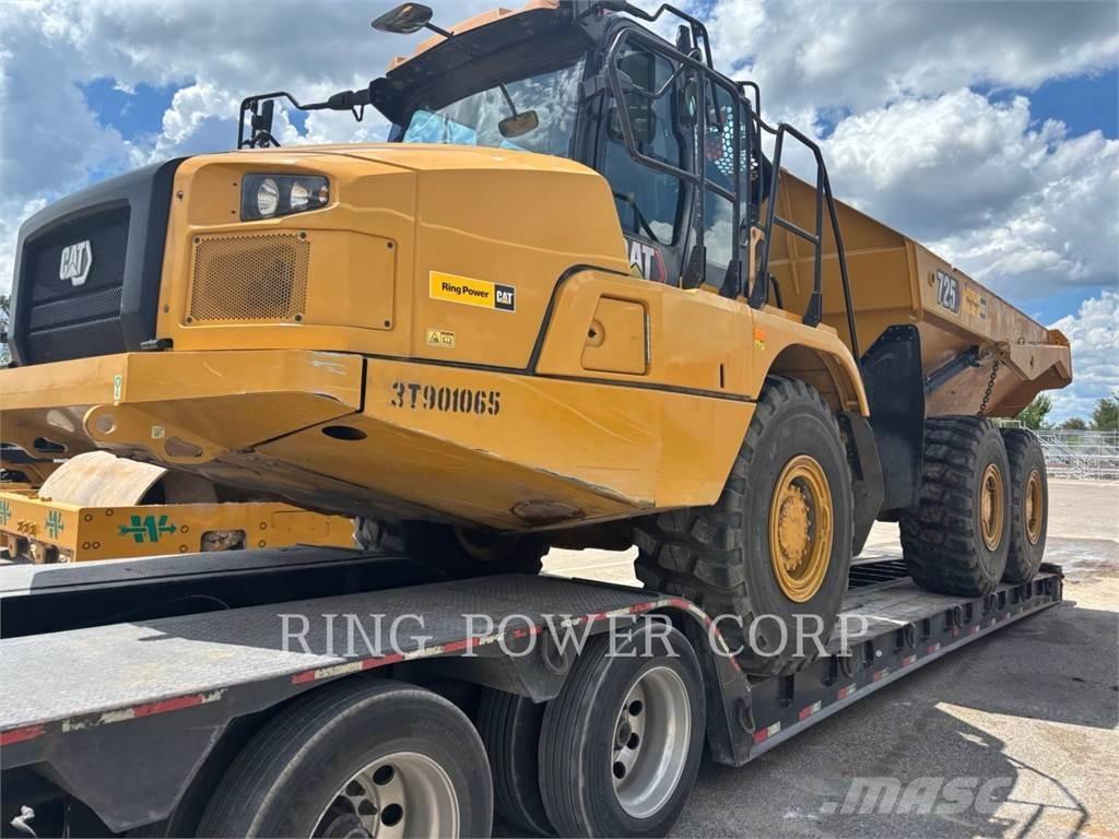 CAT 725TG Terrængående lastbiler
