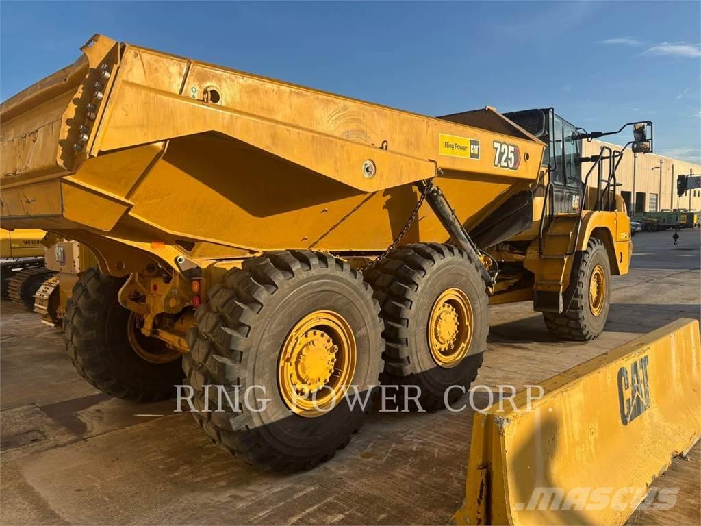 CAT 725TG Terrængående lastbiler