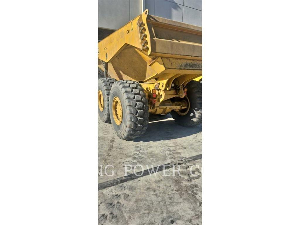 CAT 725TG Terrængående lastbiler