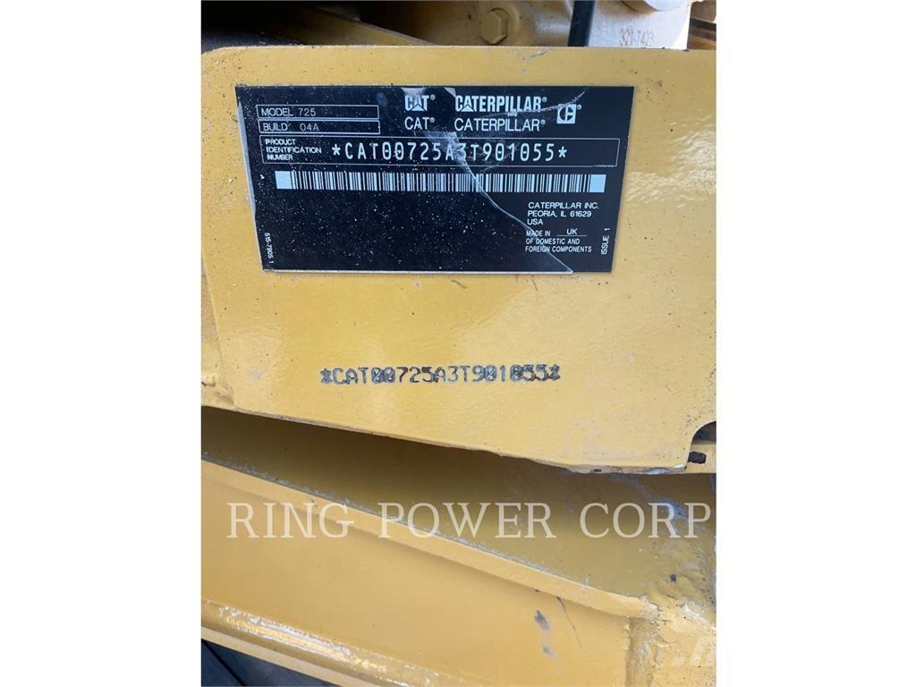 CAT 725TG Terrængående lastbiler