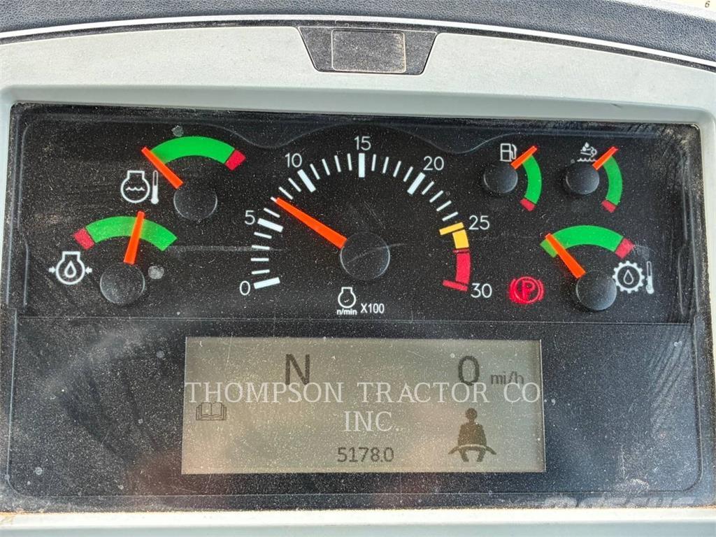 CAT 725WW Terrængående lastbiler