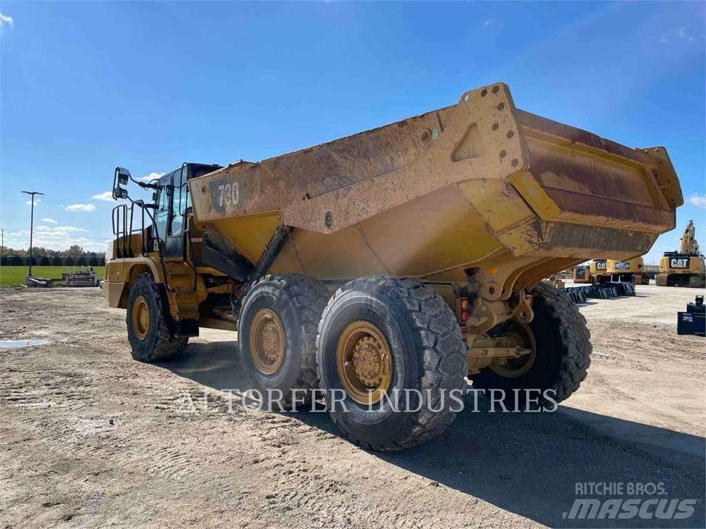 CAT 730 Terrængående lastbiler
