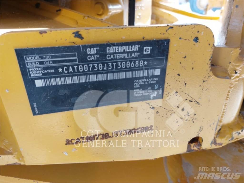 CAT 730 Terrængående lastbiler