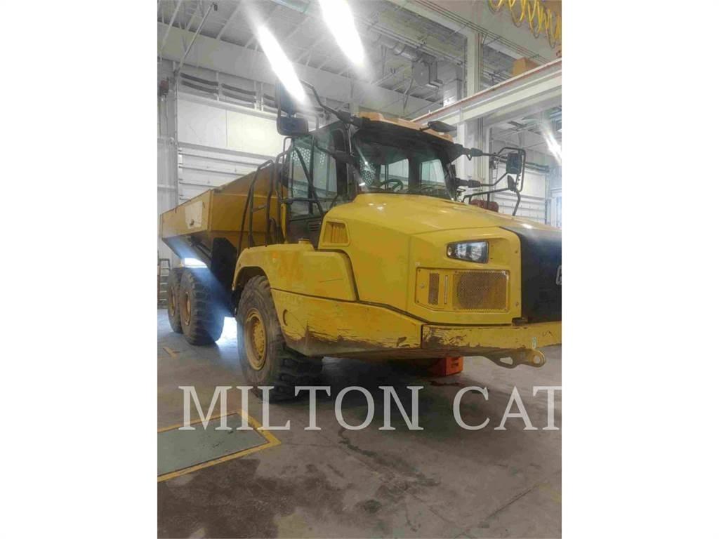 CAT 730 Terrængående lastbiler
