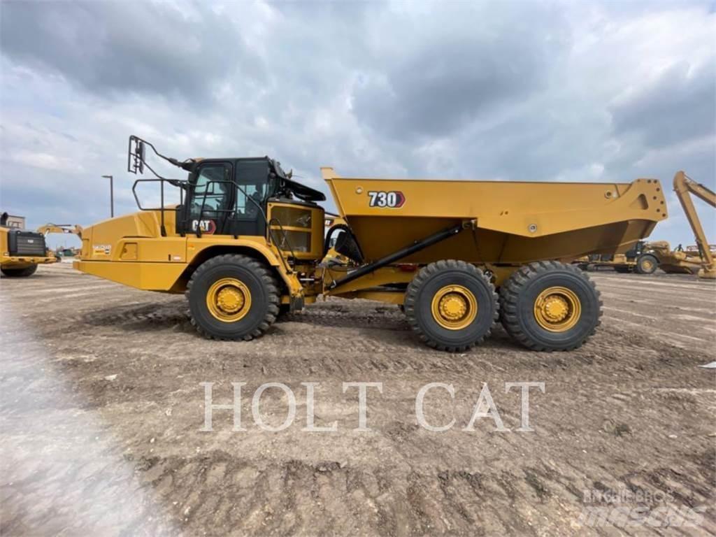 CAT 730 Terrængående lastbiler