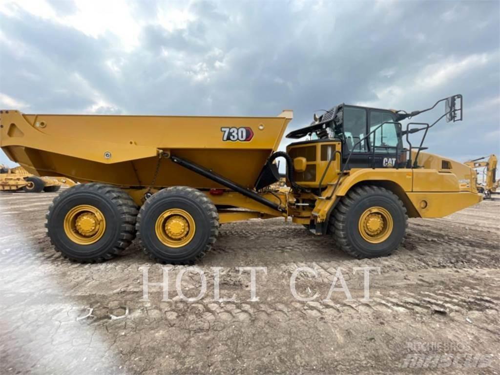 CAT 730 Terrængående lastbiler