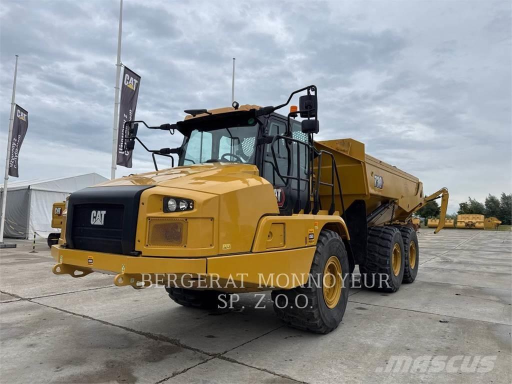 CAT 730 Terrængående lastbiler