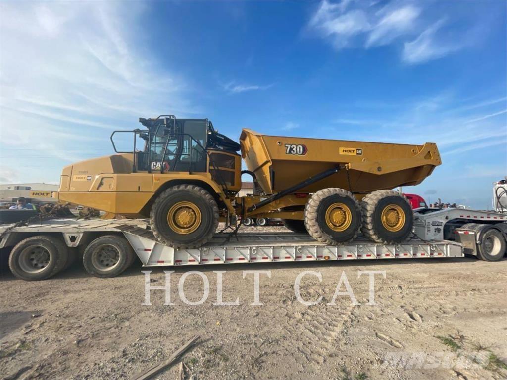 CAT 730 Terrængående lastbiler