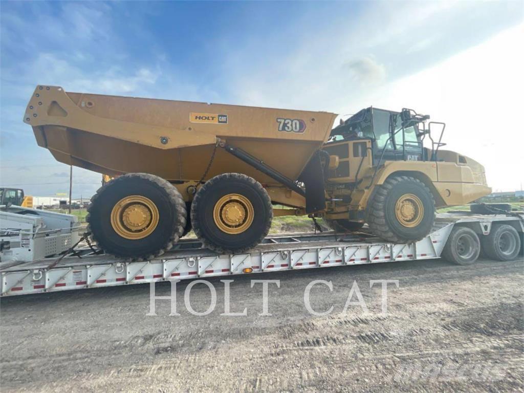 CAT 730 Terrængående lastbiler