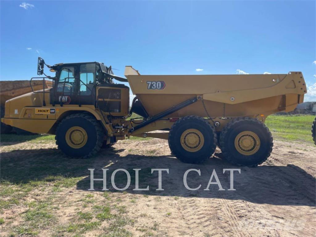 CAT 730 Terrængående lastbiler