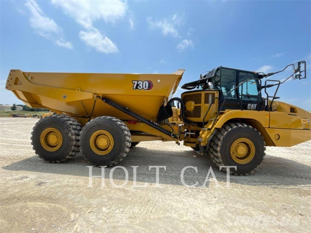 CAT 730 Terrængående lastbiler