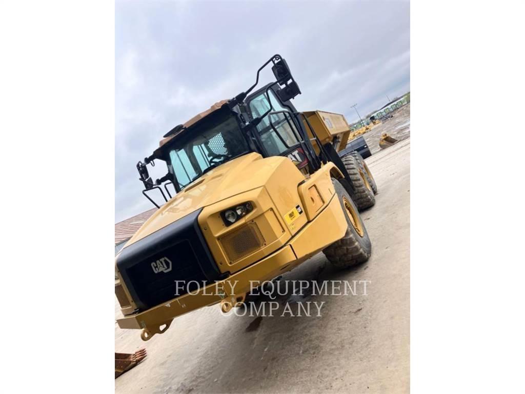 CAT 730-04 Terrængående lastbiler