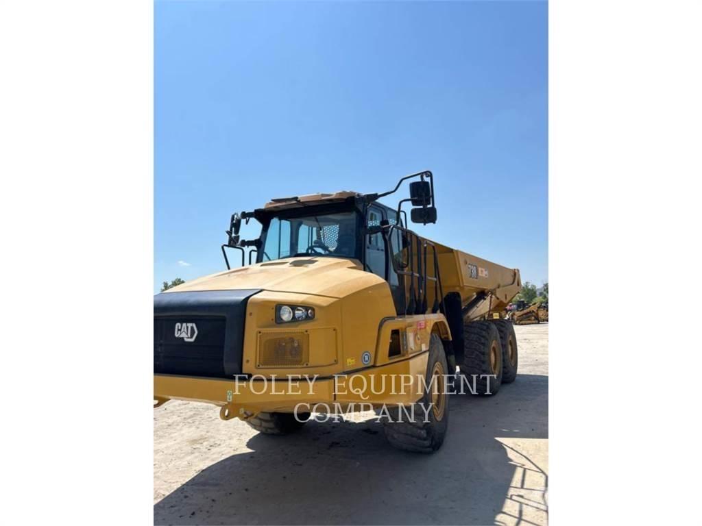 CAT 730-04 Terrængående lastbiler