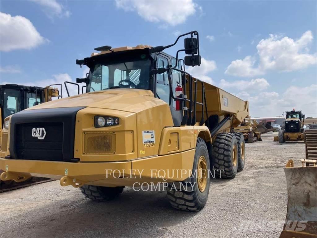 CAT 730-04 Terrængående lastbiler