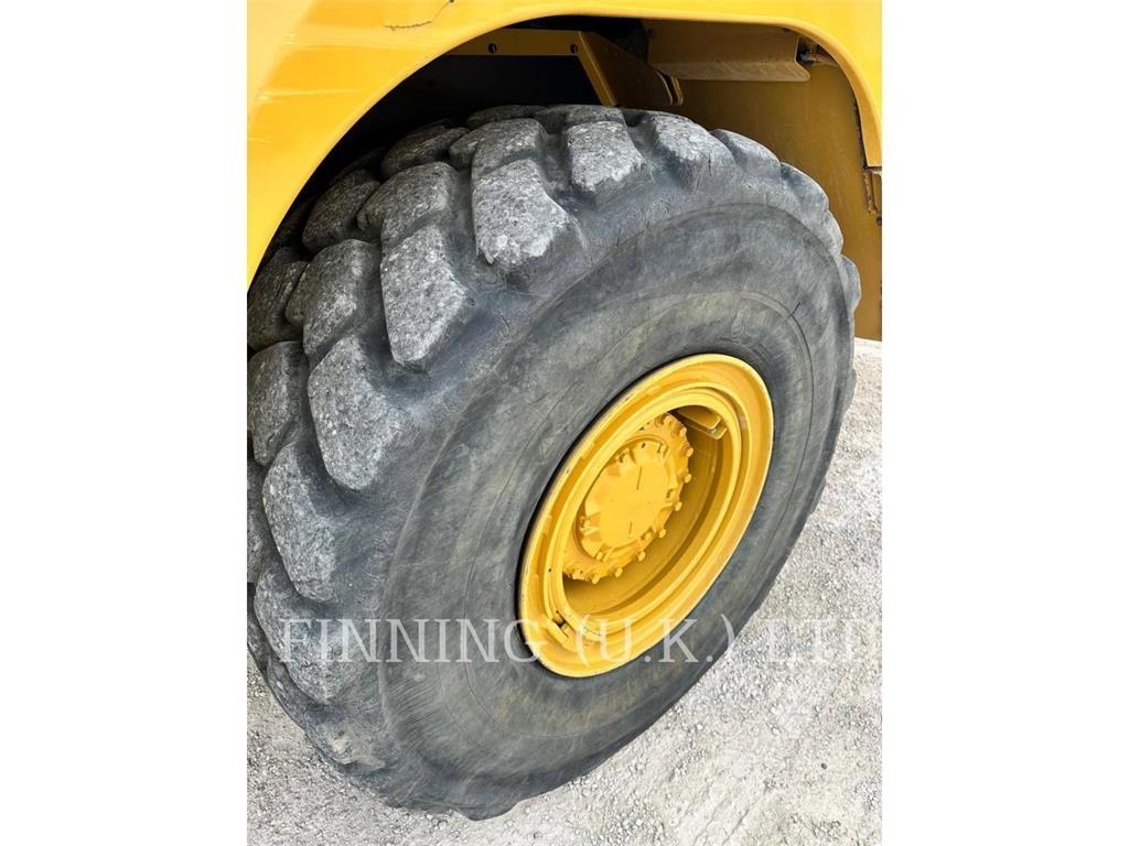 CAT 730-04A Terrængående lastbiler