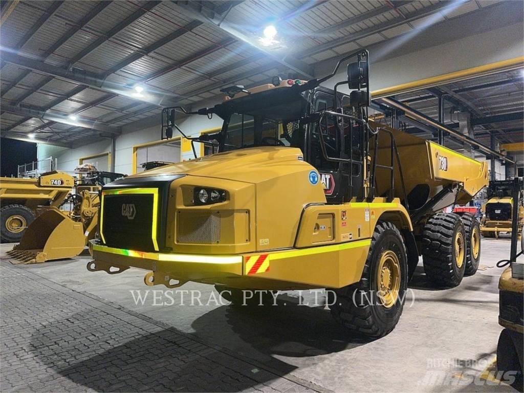 CAT 730-04LRC Terrængående lastbiler