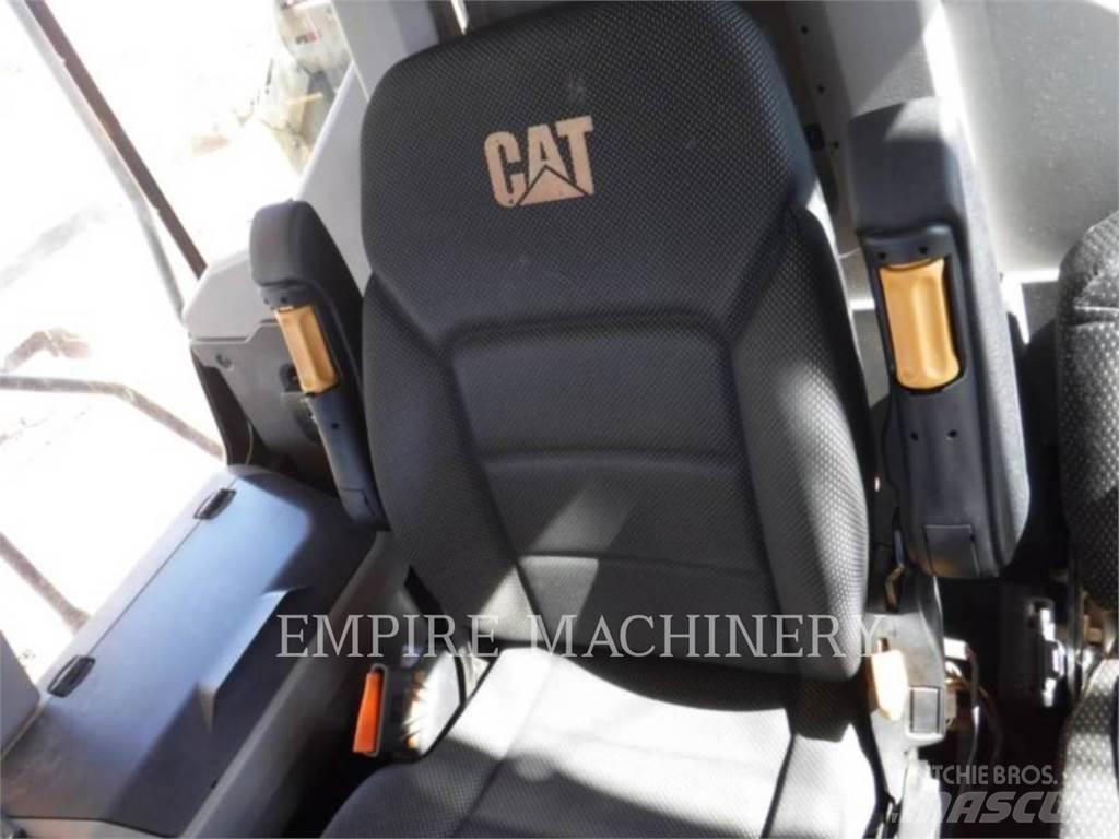 CAT 730 TG Terrængående lastbiler