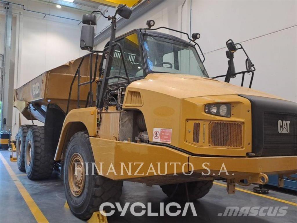 CAT 730C Terrængående lastbiler