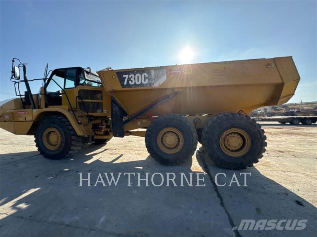 CAT 730C2 Terrængående lastbiler