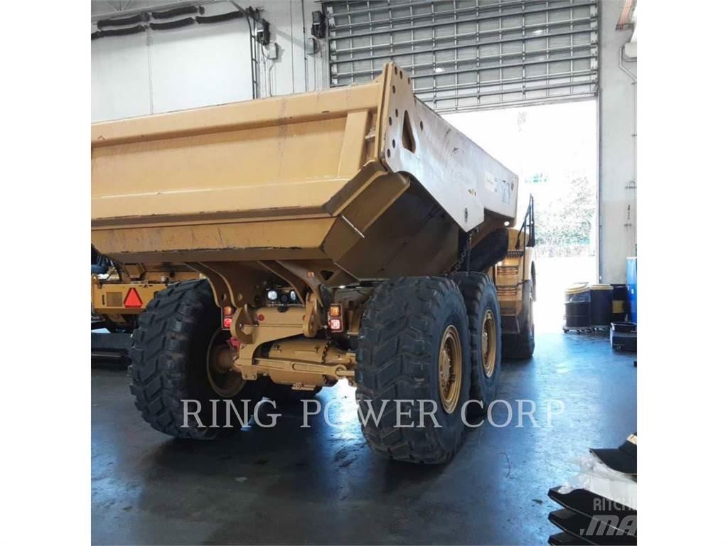 CAT 730TG Terrængående lastbiler