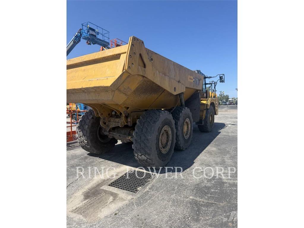 CAT 730TG Terrængående lastbiler