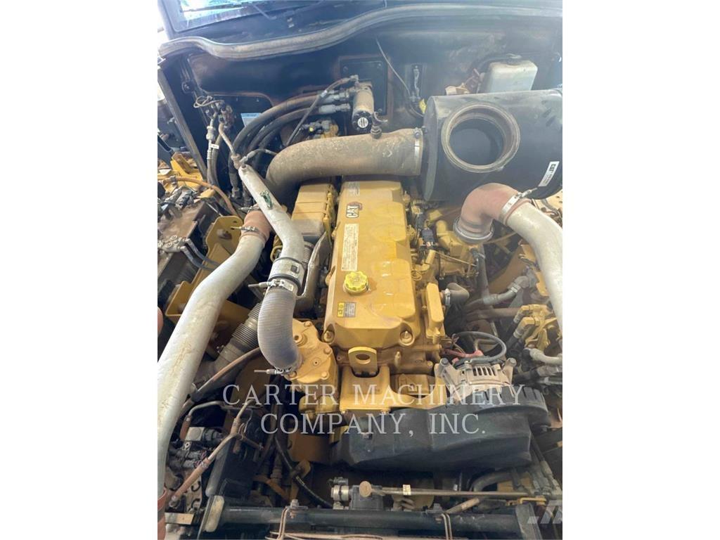 CAT 730TG Terrængående lastbiler